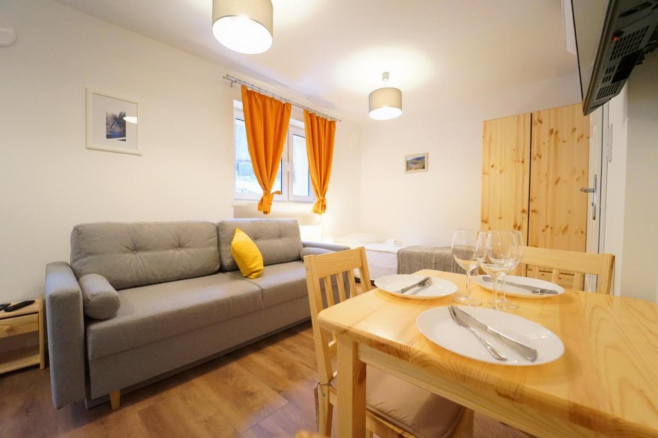 Apartamenty Everysky - Jeleniogorska 1A ชกลาร์สกา ปอเรมบา ภายนอก รูปภาพ